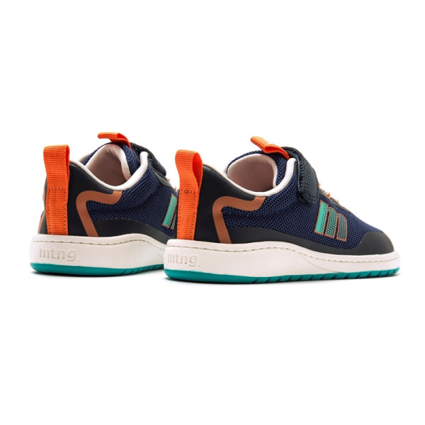 Sportowe buty typu barefoot dla chłopca na wiosnę MTNG 49045-C59432