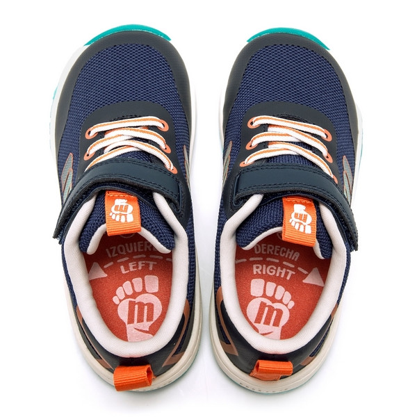 Sportowe buty typu barefoot dla chłopca na wiosnę MTNG 49045-C59432