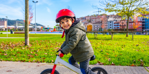 Jakie buty na rowerek biegowy i hulajnogę? 